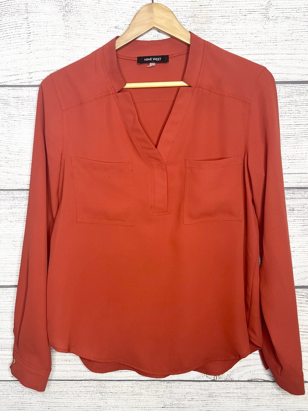 Nine West Burnt Orange Long Sleeve V-Neck Blouse Top Size Small